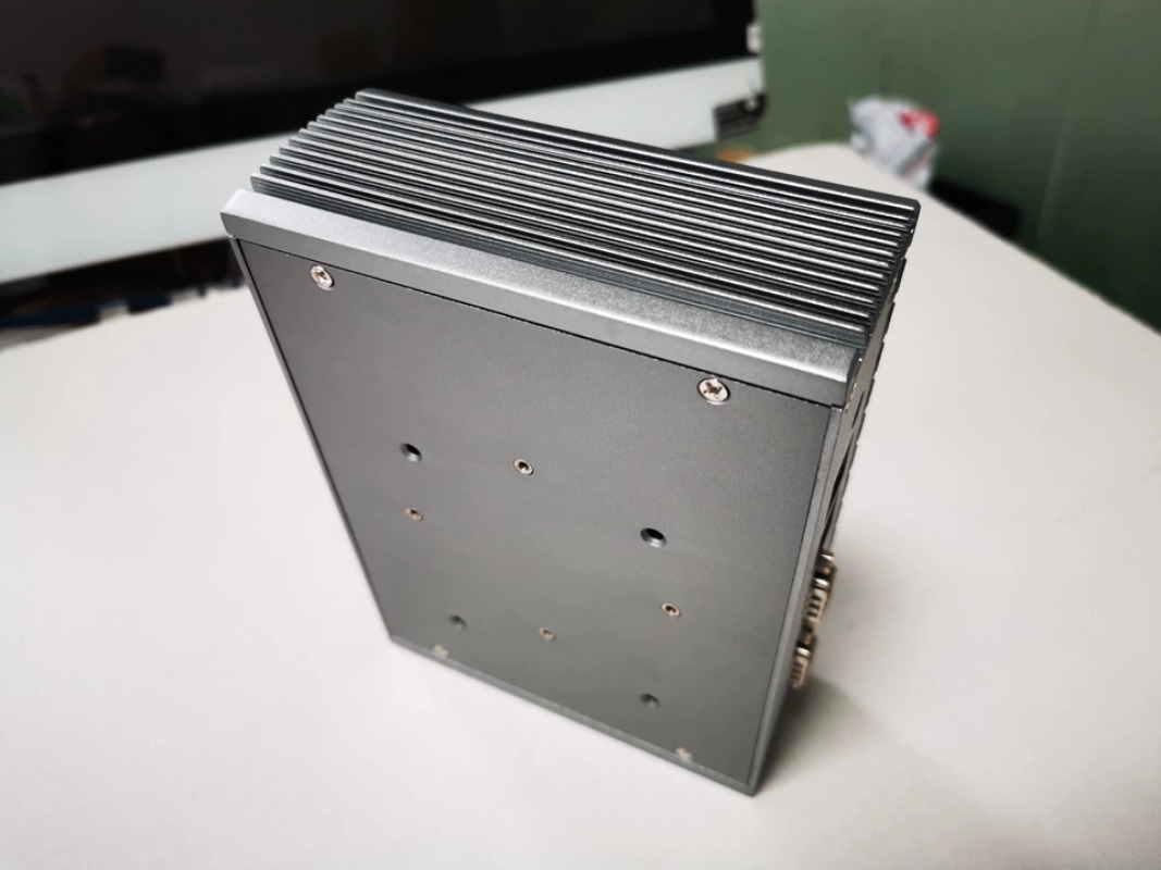 Dla miniaturowego komputera pr – Fanless Industrial Pc Rs485 Core I7 recenzja i cena